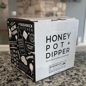 Honey Pot and Dipper - Black and White